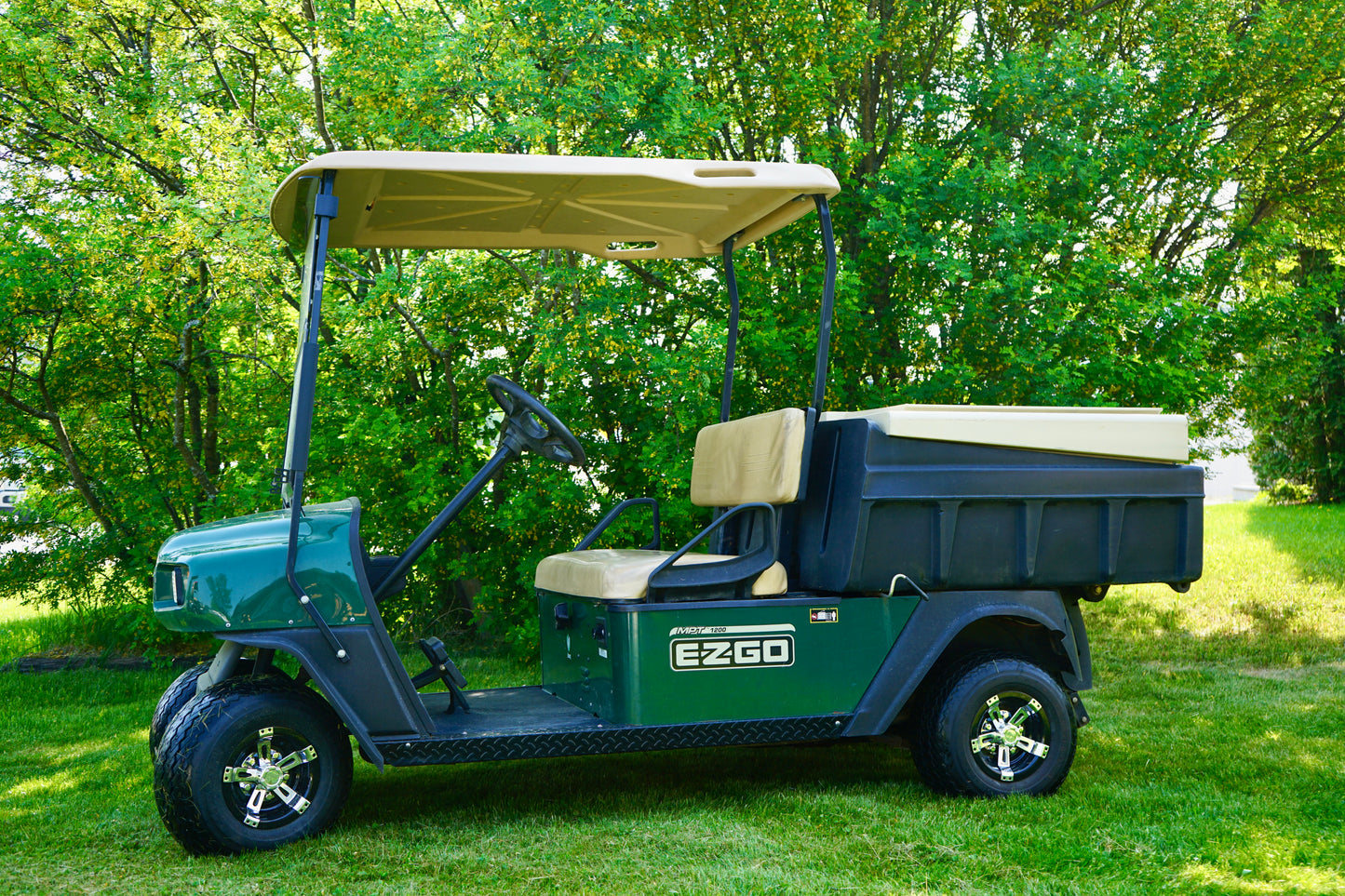2008 EZGO PMT Beverage Golf Cart Gas