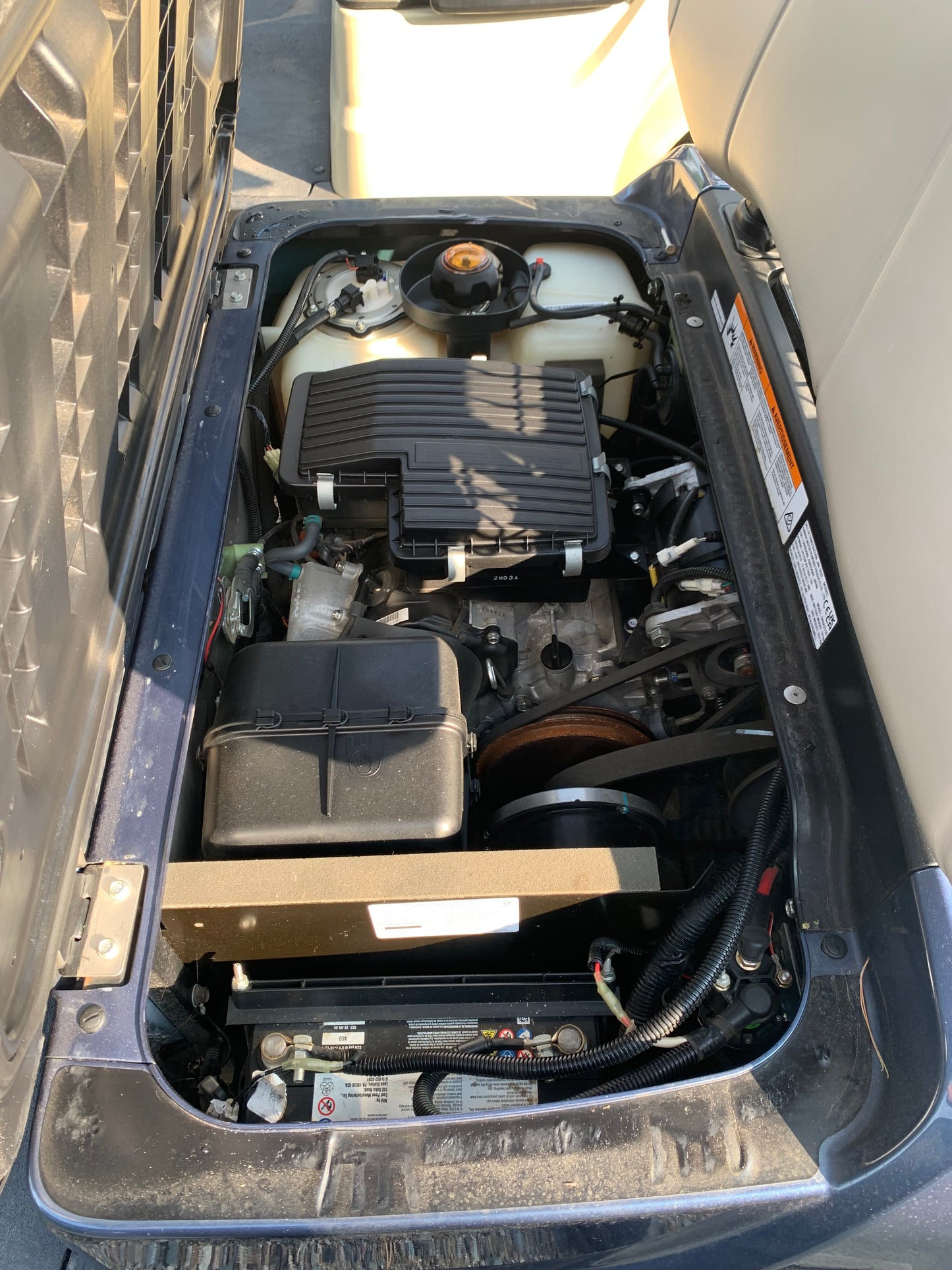 2023 Yamaha Drive 2 Quiet Tech EFI Gas Golf Cart - Blue
