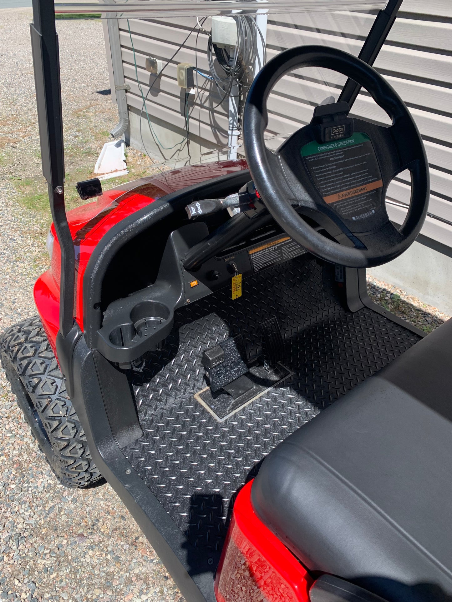 2011 Club Car 48 V Phoenix Golf Cart Red