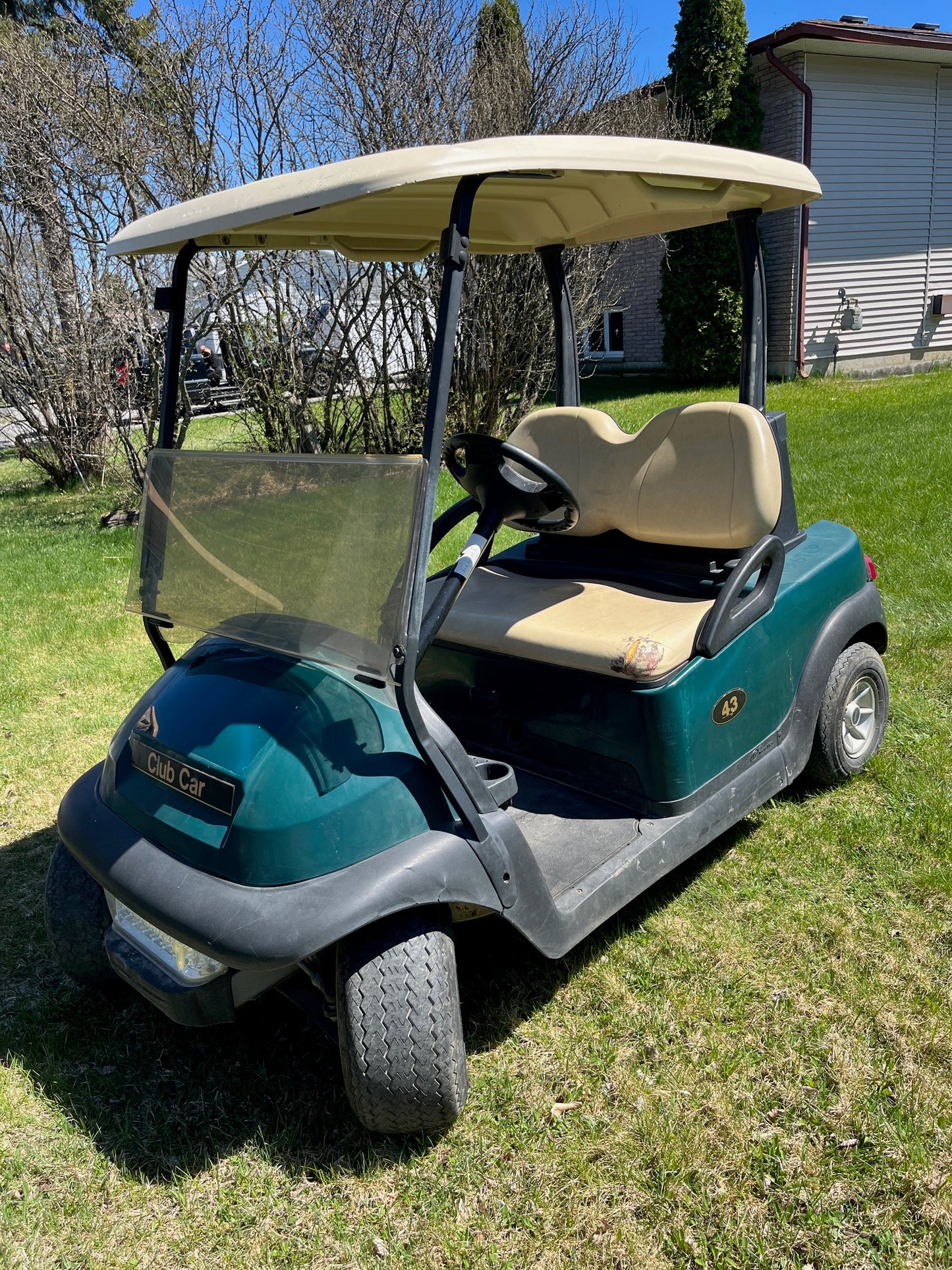 2011 Green Club Car Precedent 48 V Golf Cart